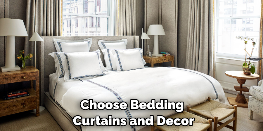 Choose Bedding Curtains and Decor