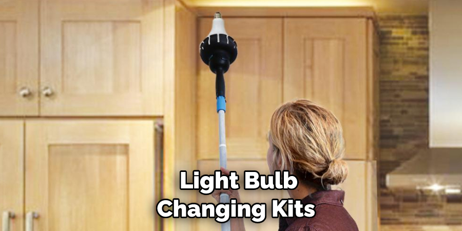 Light Bulb Changing Kits 
