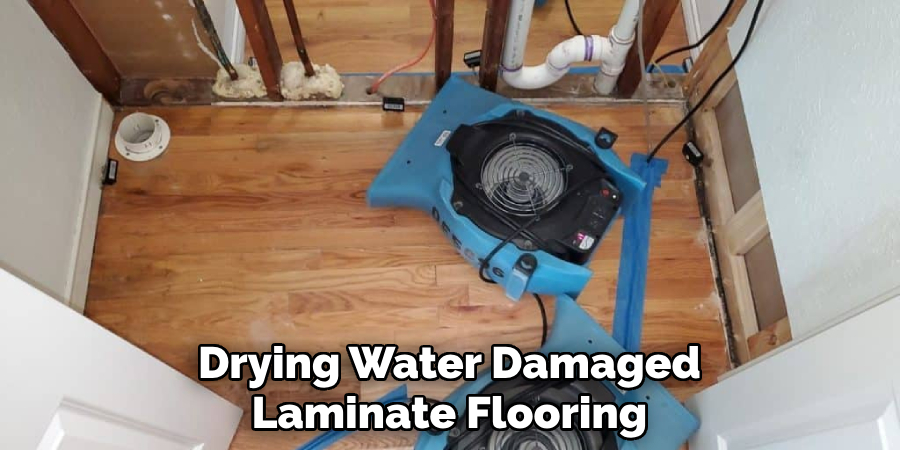 Drying Water Damaged Laminate Flooring