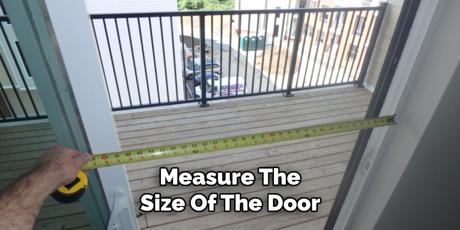 Measure The Size Of The Door 