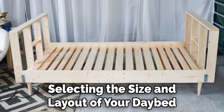 Selecting the Size and Layout of Your Daybed