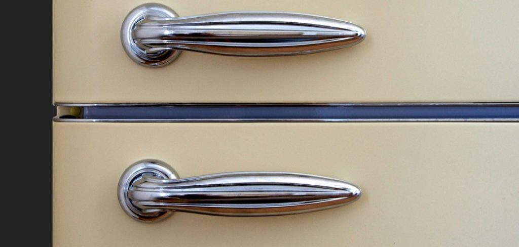 How to Clean Metal Drawer Pulls