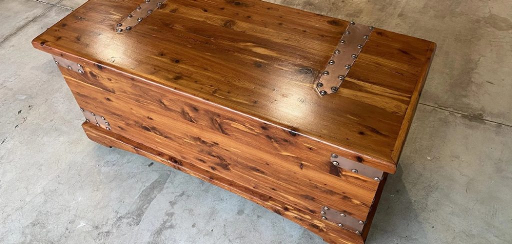 How to Restore the Outside of a Cedar Chest