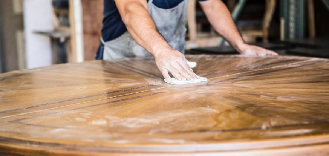 How to Remove Sanding Dust From Wood